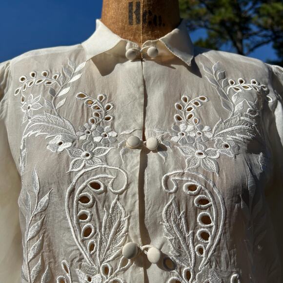 Vintage 70s Sheer Puff Sleeve Scalloped Eyelet Organza Blouse Edwardian Coquette - Picture 4 of 8